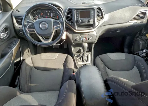 2018 Jeep Cherokee Latitude z USA, uszkodzony, nr VIN 1C4PJLCB8JD542919